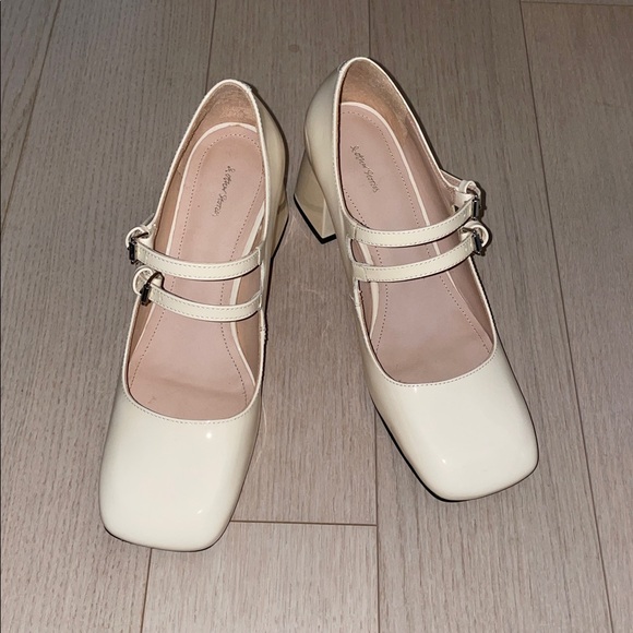 NWOT & Other Stories Patent Leather Mary Jane Pumps - Picture 2 of 5